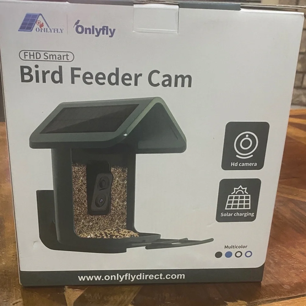 Green Bird Feeder for Easy Bird Watching